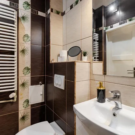 Apartment Close-ga - Old Town - Comfortable 4 Bedrooms - Freta *